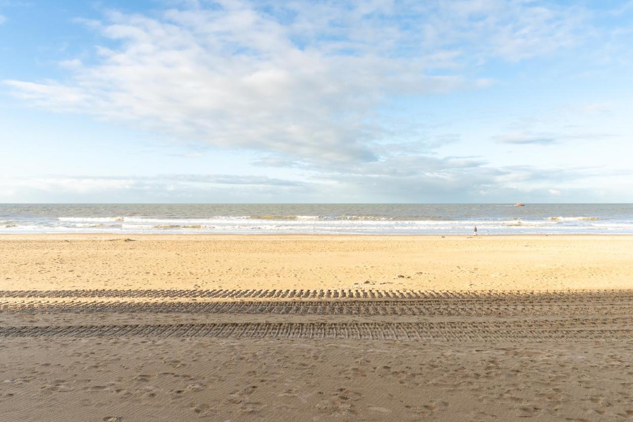 Een dijk van een appartement - Puur vakantie Oostende Buitenkant foto